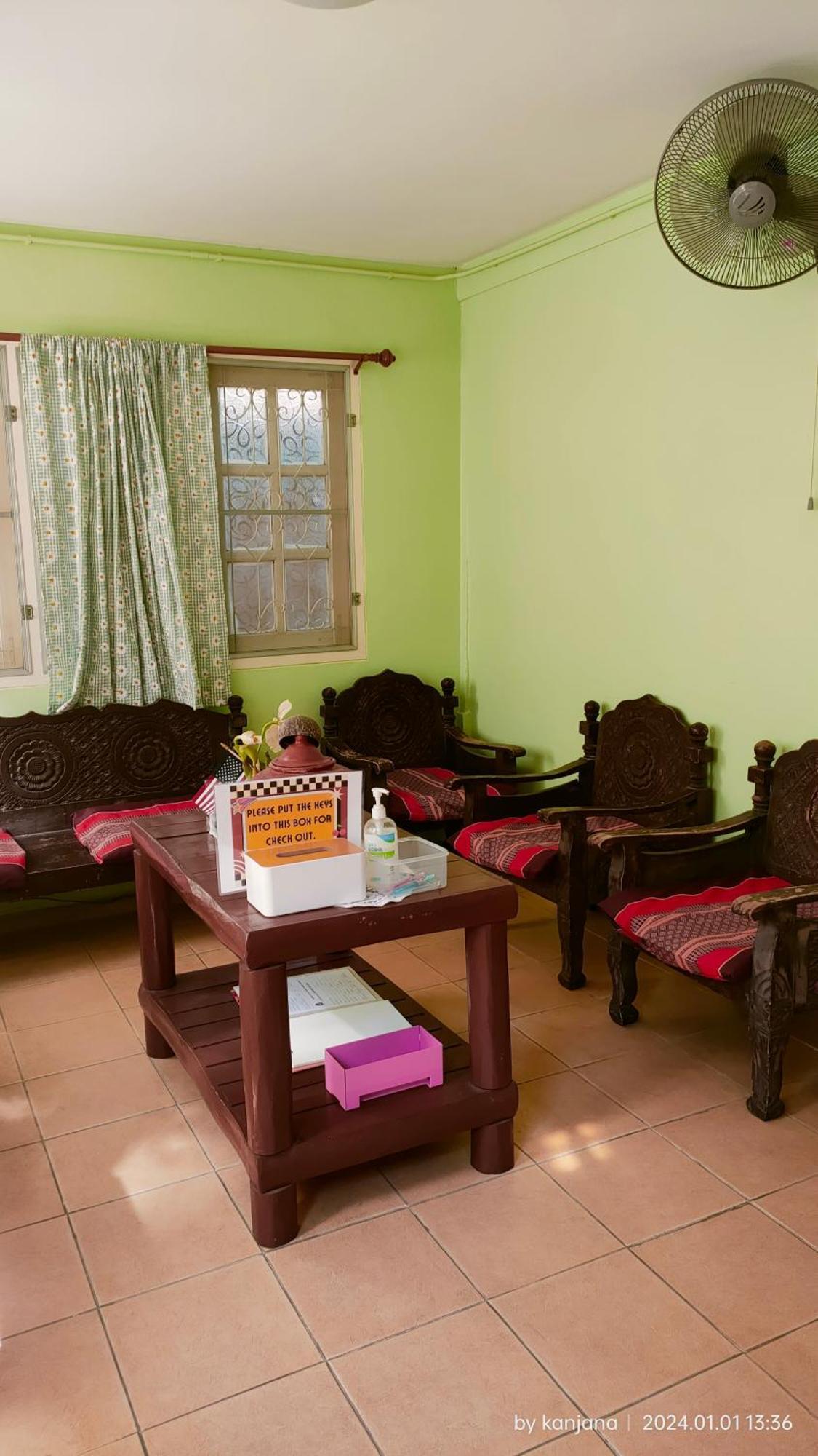 Home Stay At Tapae Chiang Mai Buitenkant foto