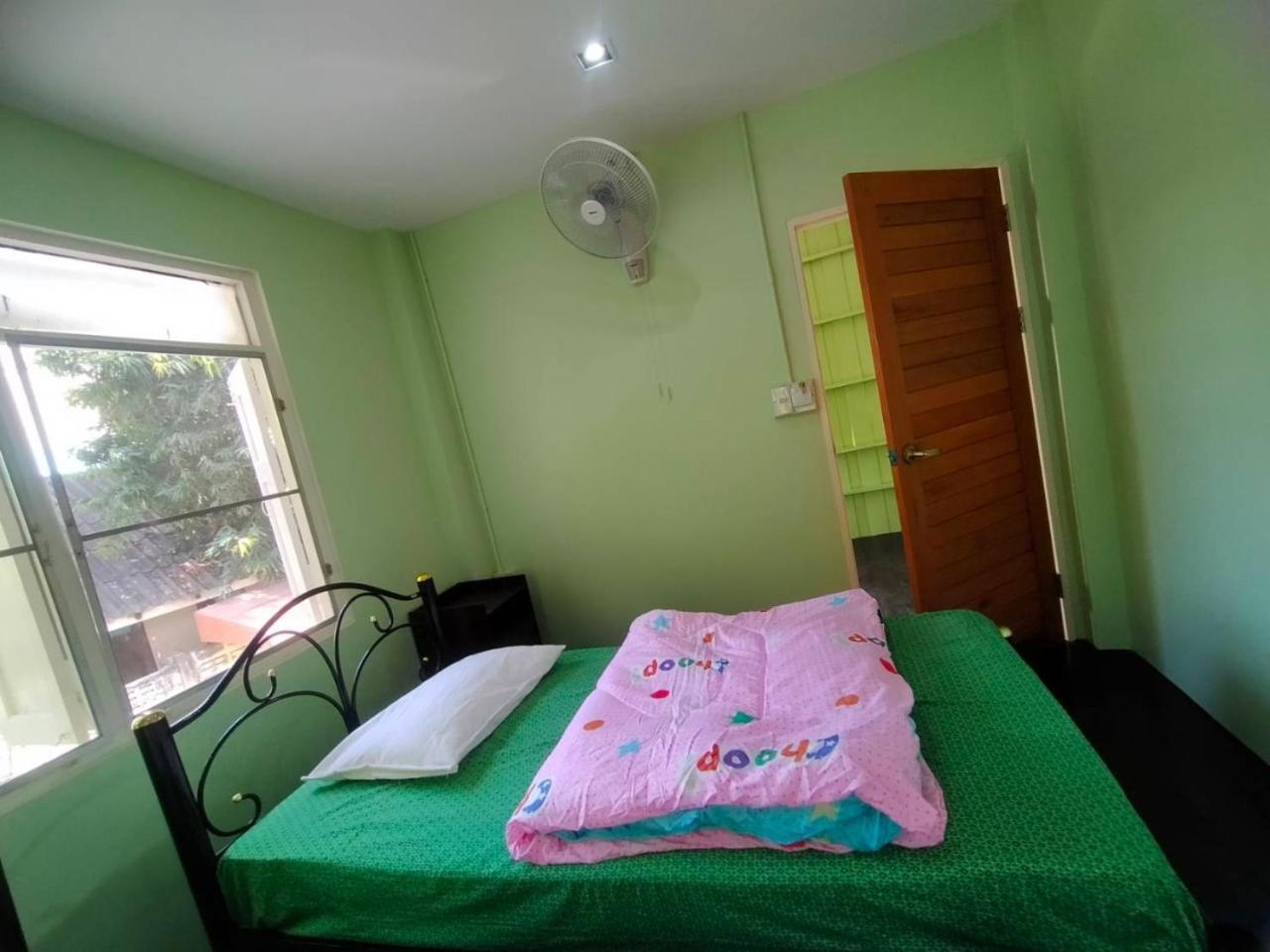 Home Stay At Tapae Chiang Mai Buitenkant foto