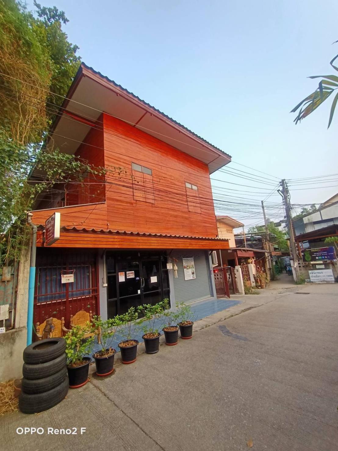 Home Stay At Tapae Chiang Mai Buitenkant foto
